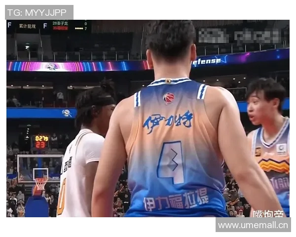 文班在CBA首节遭遇重创五次失误三次犯规表现不佳引发热议