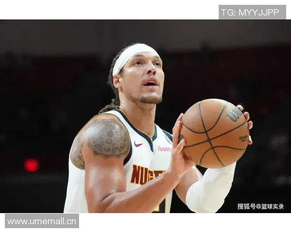 戈登状态火热半场完美表现砍下14分外加3篮板1助攻助力球队奋勇争先